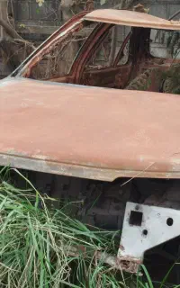 پژو ۲۰۰۰ سوخته ولی موتور و گیربکس سالم