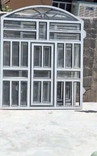 پنجره آلمینیومی