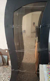 آینه داره ۴طبقه شیشه ای با رنگ اسپره رنگش عوض میشه