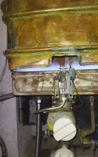 آبگرمکن دیواری بوتان B15