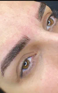 انجام کلیه ی خدمات آرایش دائم،