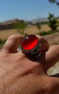 انگشتر مدل برگی عقیق سرخ تیغ آب دار