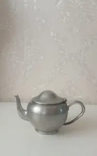 قوری قدیمی