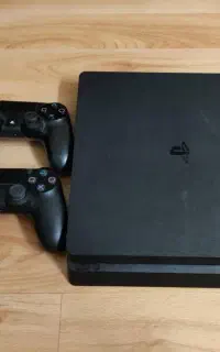 ps4 slim 1tb دو دسته کپی خور در حد آک