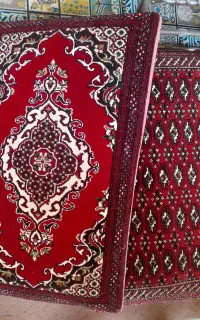 پشتی فرشی