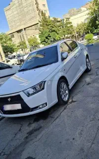 دنا پلاس مدل ۱۴۰۱ توربو اتومات در حد خشک