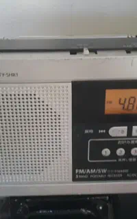 رادیو کوچک ۴ موج توشیبا ژاپنی