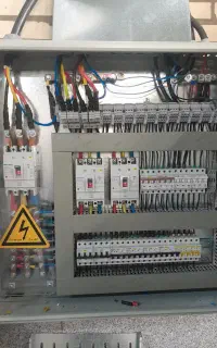سیم کشی برق صنعتی کارخانجات