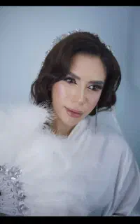 میکاپ و شنیون باهم فقط ۹۹۹ تومن
