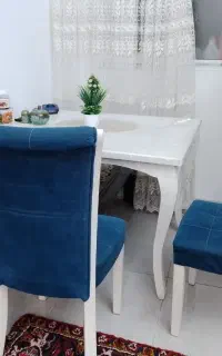 مبل راحتی وغذاخوری