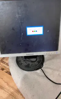 صفحه نمایش کامپیوتر