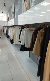 فروشنده خانم بوتیک زنانه تک شیفت