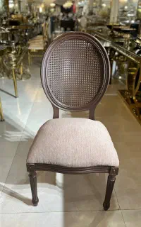 صندلی حصیری/تالار