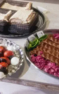 رستوران و بیرون بر مالک با قیمت و کیفیت عالی