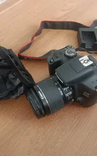 دوربین کنون