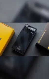 گوشی پکو x4فور معمولی