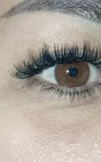 مدل برای مژه