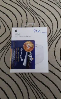 شارژر ۲۰ وات اصل