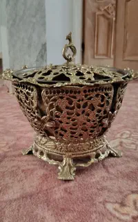 آجیل خوری