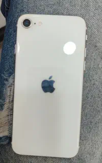 ایفون se2020