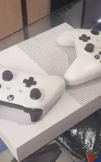 فروش انواع کنسول PS4 و Xbox