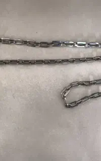 بدلیجات و گردنبند و دستبند