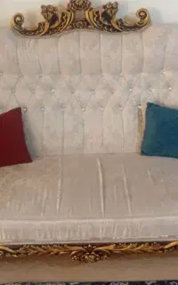 مبل سلطنتی و میز عسلی