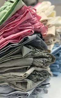 نیروی خانم برای کار در انبار فروش آنلاین