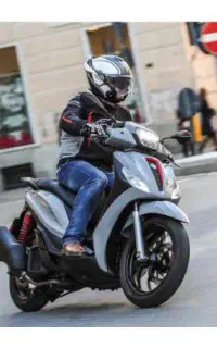 پیاجیو مدلی  وسپا مدل ۴۰۲  صفر کیلومتر