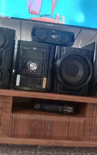 ضبط صوت وتصویری فلاش خور2کاست و3دیسکه فول