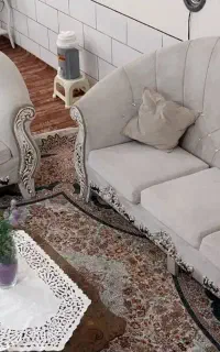 فروش مبل سلطنتی ۷ نفره تمیز به همراه میز جلو مبلی