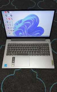 لپتاپ لنوو  intel i3-1305U
