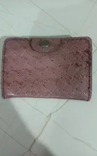 یک کیف مدارک و کارت پیدا شده