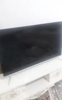 تلویزیون ۵۰اینچ سونیا شکسته