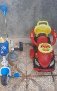 سه چرخه و ماشین