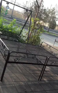 تولیدی تخت