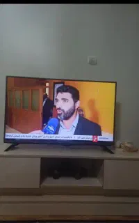 تلویزیون ۴۴ اینچ