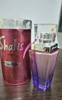 عطر و لوازم ارایشی امارات