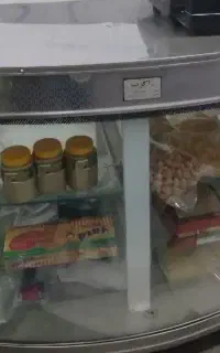 یخچال البرز و پیشخوان