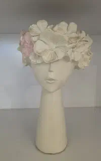 مجسمه تزئینی (اکسسوری) بسیار زیبا و خاص