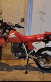 XLR250ایکس ال ار