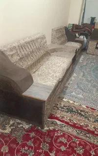 مبلمان هفت نفر با یک میز