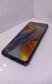 گوشی شیایومی بسیار تمیزpoco m5 s