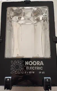 پروژکتور دو لامپی نو