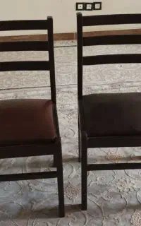 صندلی چوبی