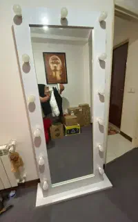 اینه چراغ داره قدی