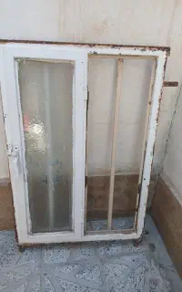 پنجره آهنی