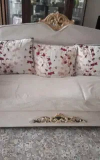 مبل سلطنتی