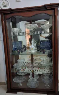 بوفه شیک و بزرگ