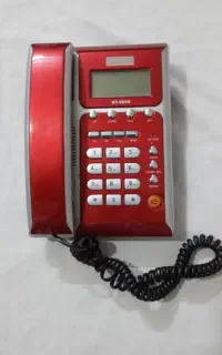 تلفن رو میزی
